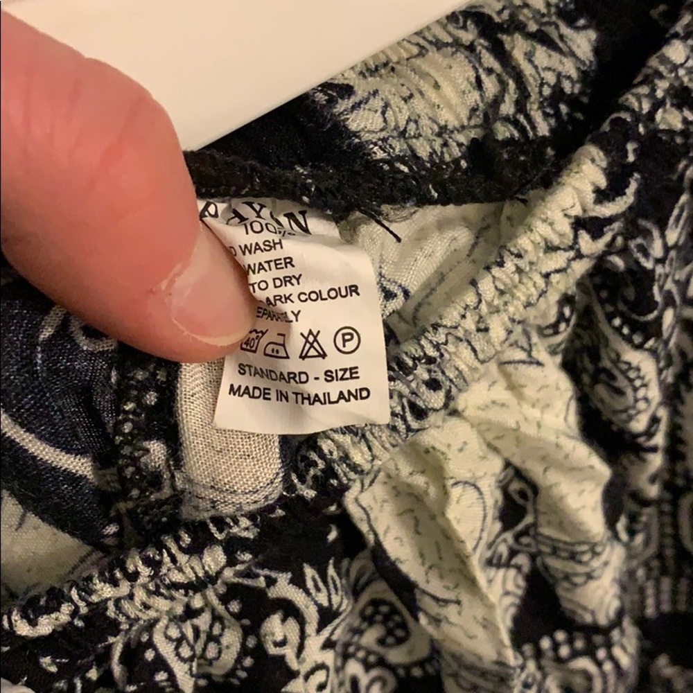 Flowy pants! - Picture 5 of 5